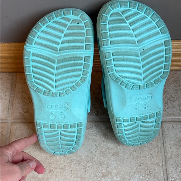 Crocs - Picture 3 of 6